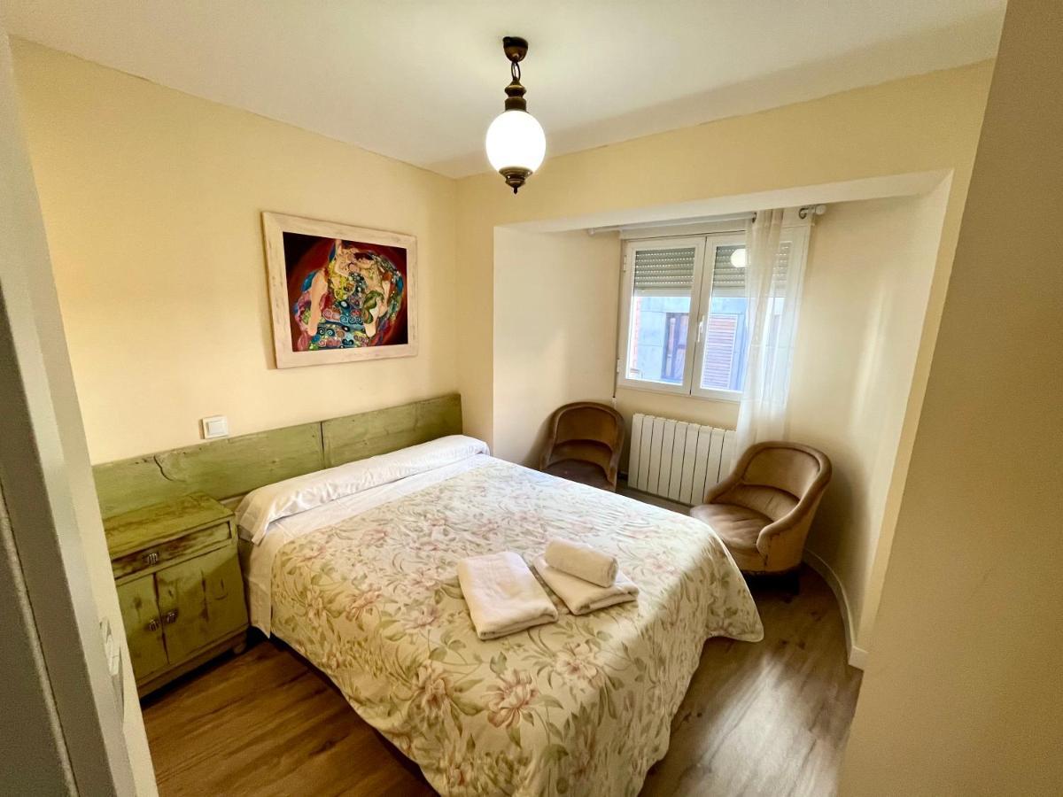 Atuaire Home Vivienda En Perfecta Ubicacion Al Lado De La Catedral De Burgo מראה חיצוני תמונה